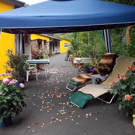 Waldblick Lodge *